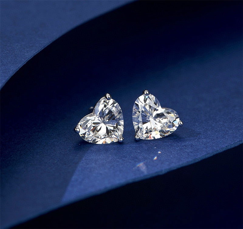 Romantic 925 Sterling Silver Jewelry Set with Heart-Cut Simulated Diamonds