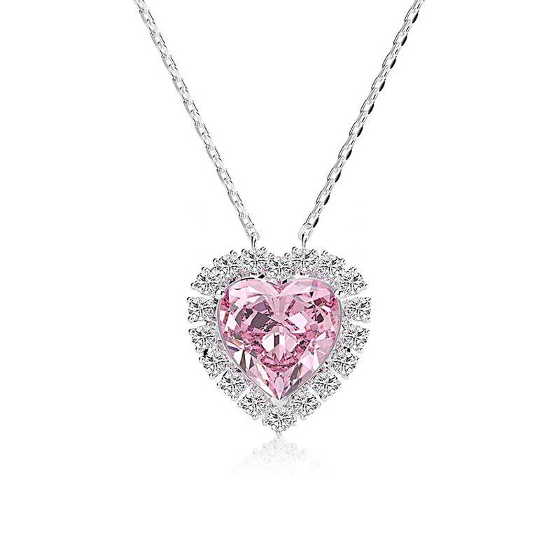 Exquisite Heart-Cut Simulated Diamond Necklace for Timeless Elegance