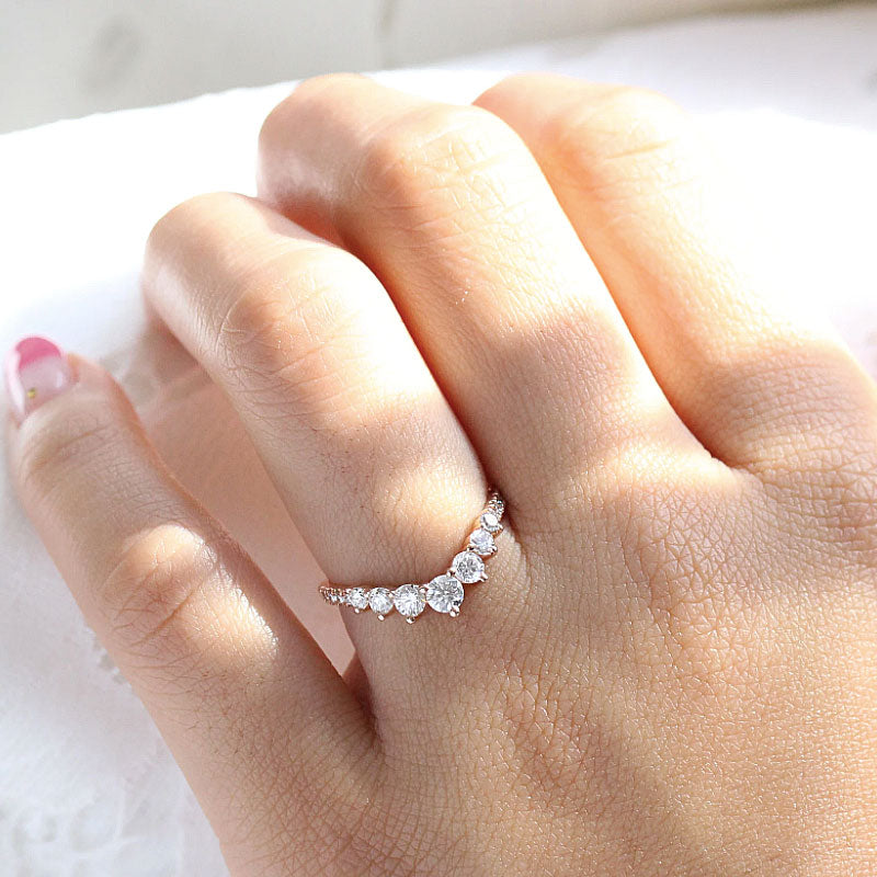 0.5Ct Dove-Inspired Sona Diamond V-Band, Rose/Yellow/White Gold Plated