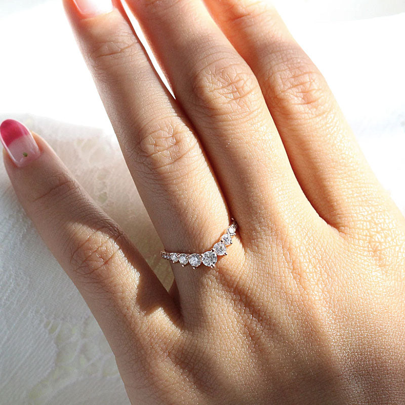 0.5Ct Dove-Inspired Sona Diamond V-Band, Rose/Yellow/White Gold Plated