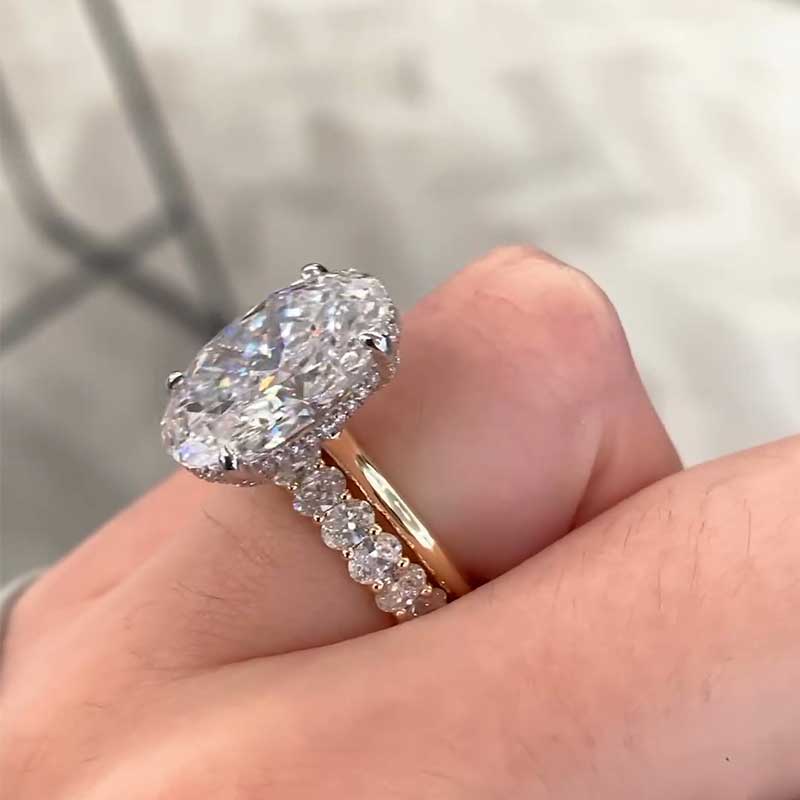 Oval Cut Simulated Diamond Ring Set in Sterling Silver