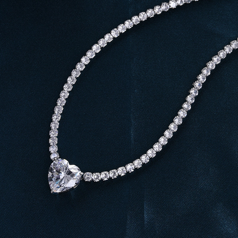 Elegant Heart-Cut Simulated Diamond Necklace for Eternal Love