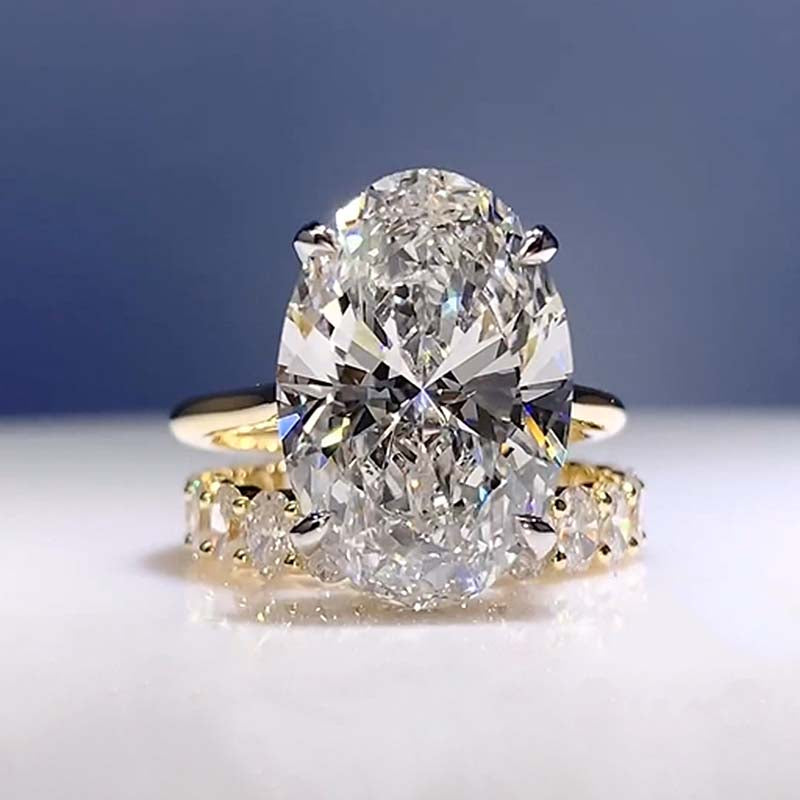 Oval Cut Simulated Diamond Ring Set in Sterling Silver