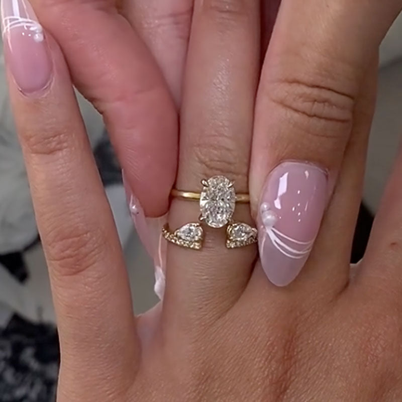 Unique Oval Cut Wedding Ring Set for Women in Sterling Silver