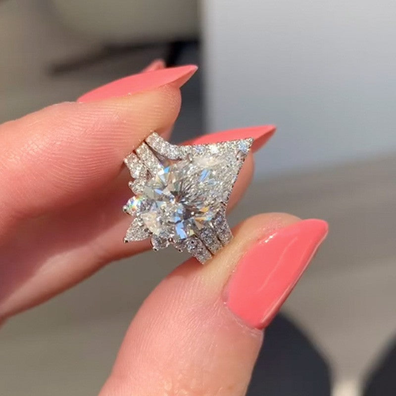 925 Sterling Silver 18K White Gold Plated 4.5 Carat Pear Cut Diamond Ring Set