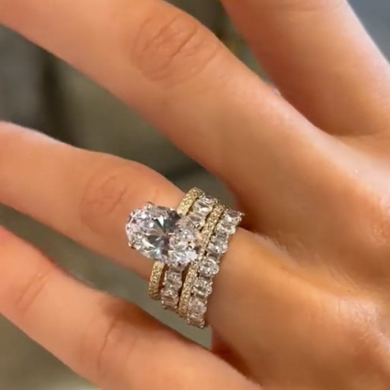 4Ct Oval Simulated Diamond 4-Piece Bridal Set