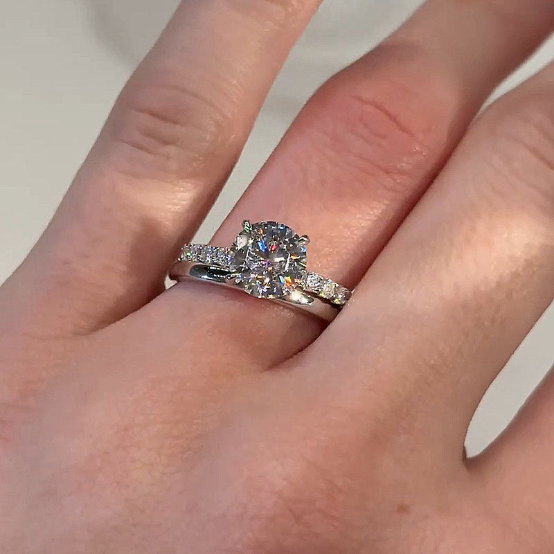 2.0Ct Round Cut Moissanite Wedding Set - 4 Prong w/Diamonds