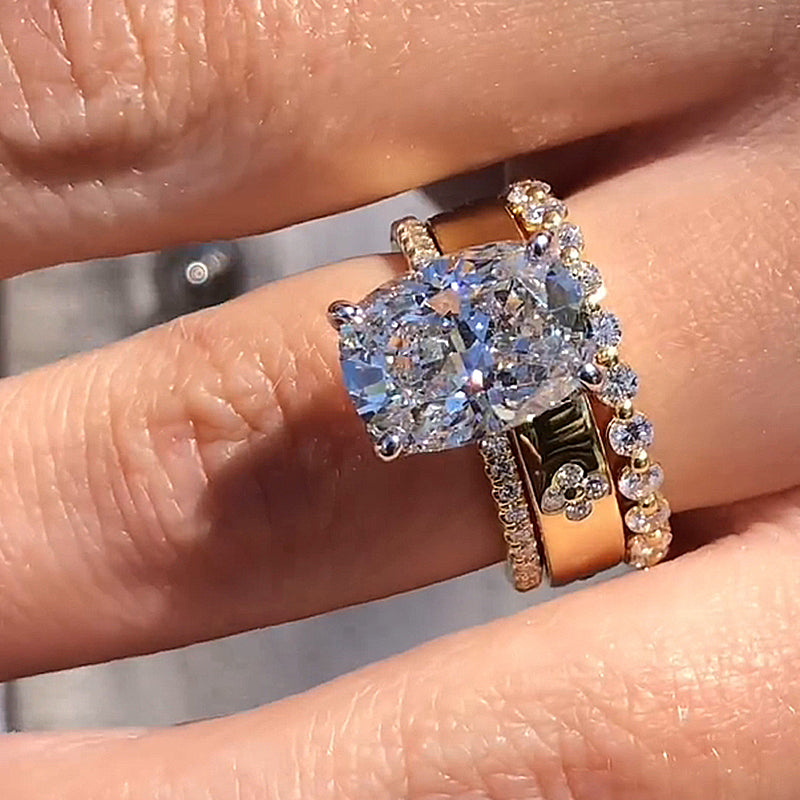 8.0Ct Crushed Ice Cushion Cut Diamond Wedding Set