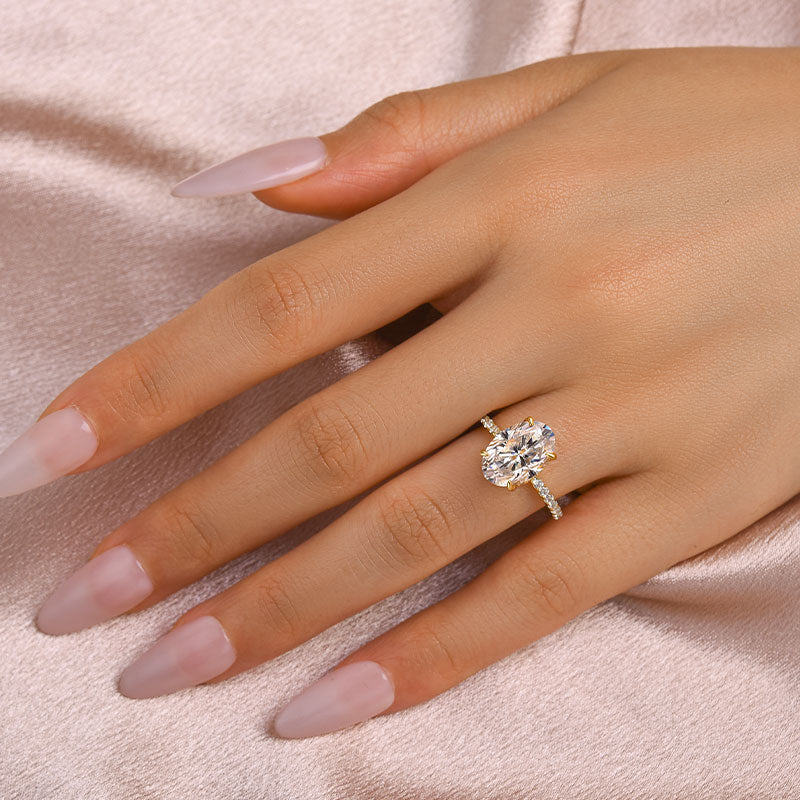 4.0Ct Oval Moissanite Engagement Ring