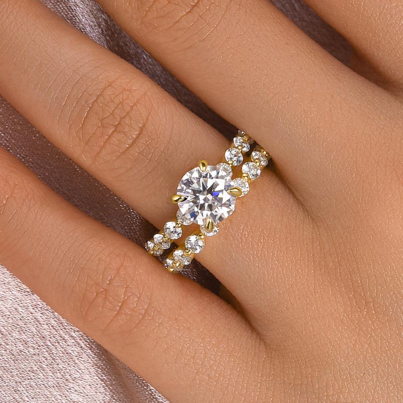 2.0Ct Moissanite Ring with 1.5Ct Side Stones - White/Yellow Gold