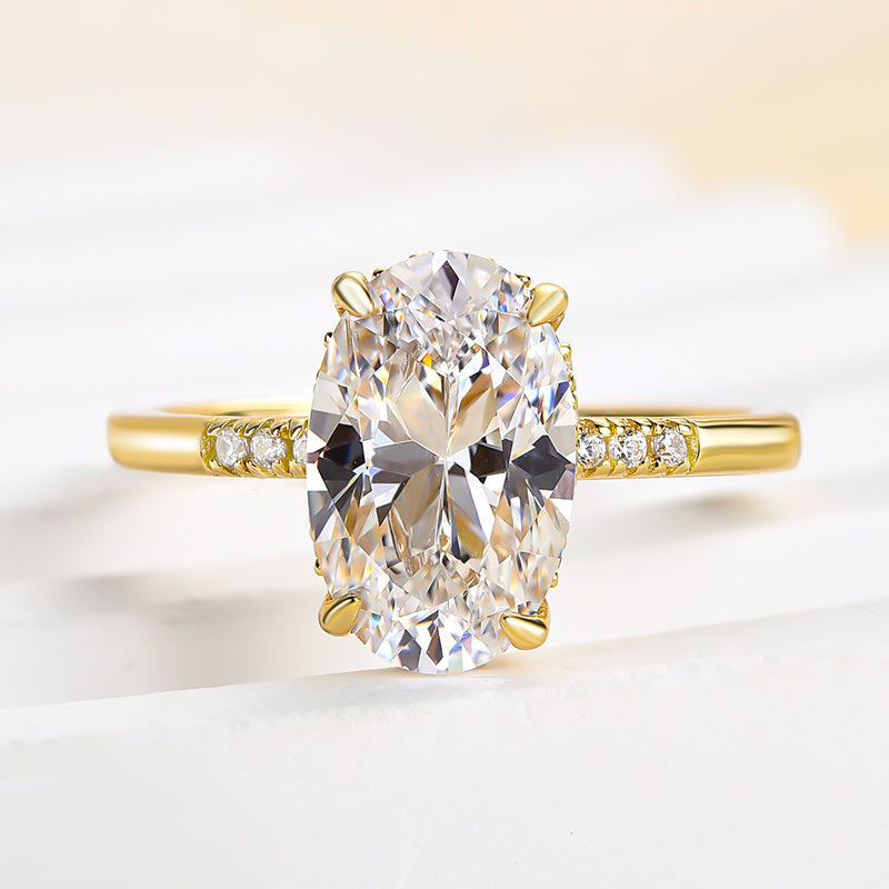 2.5Ct Oval Gold Engagement Ring with 0.5Ct Band