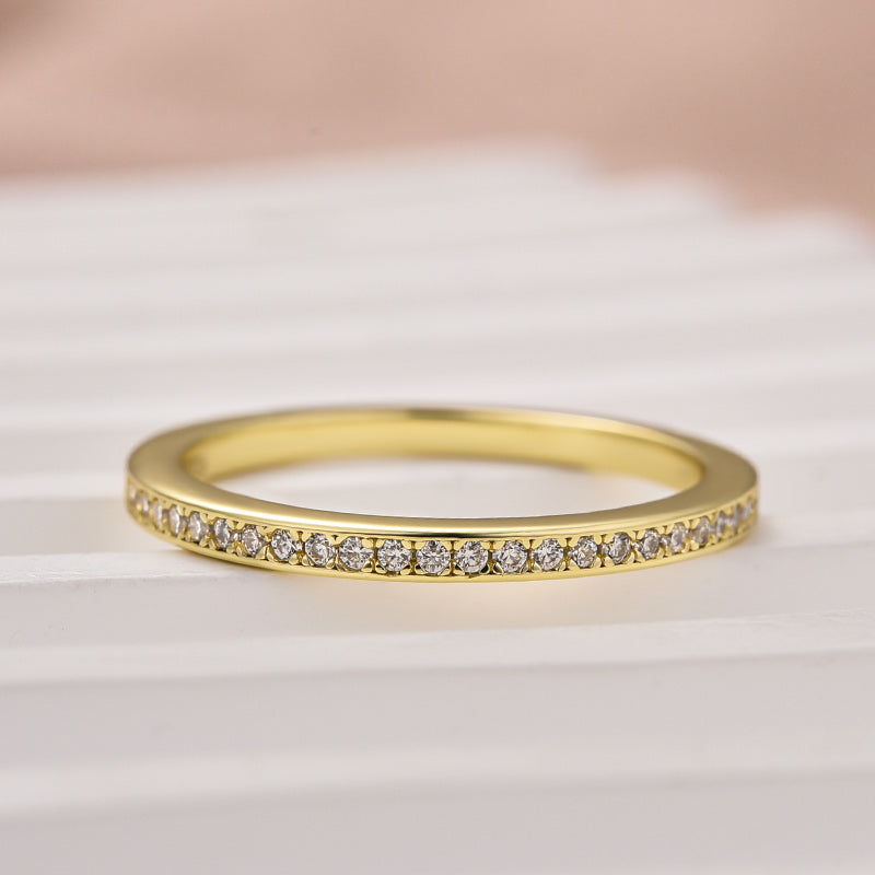 Anillo de canal de moissanita de 0,3 quilates – Plata 925 bañada en oro de 18 quilates