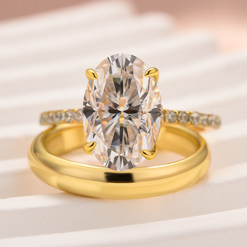 4.0Ct Oval Cut Moissanite Ring - 3.5mm Yellow Gold Band