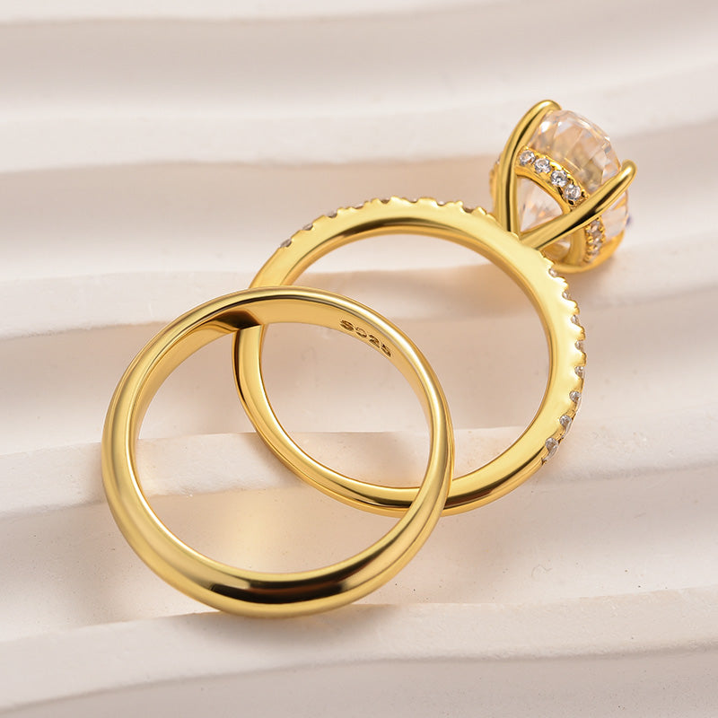 4.0Ct Oval Cut Moissanite Ring - 3.5mm Yellow Gold Band