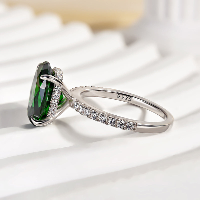 Classic 4.0ct Oval Emerald Green Diamond Ring - 18K Gold Plated