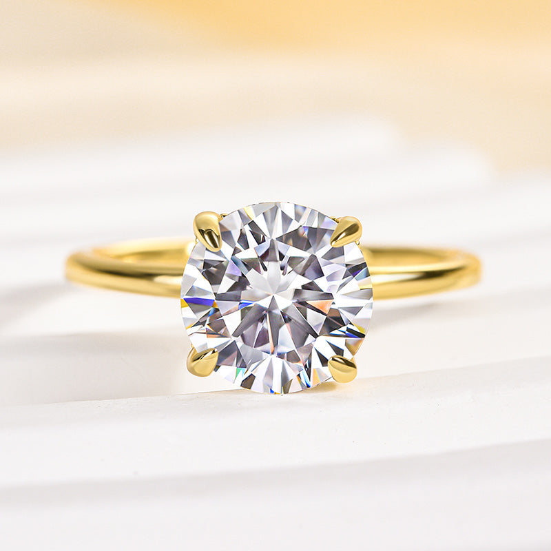 2.0Ct 4-Prong Round Moissanite Ring - Dual-Tone