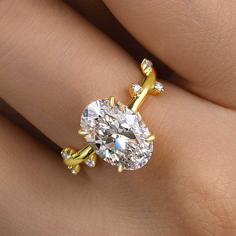 4Ct Oval Diamond Ring in Yellow Gold