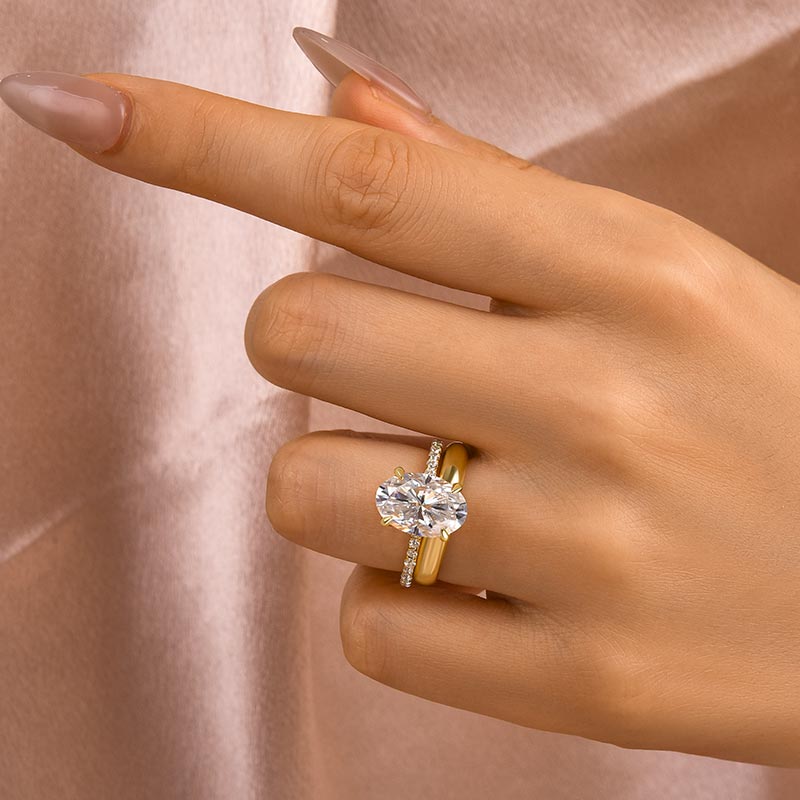 4.0Ct Oval Cut Moissanite Ring - 3.5mm Yellow Gold Band