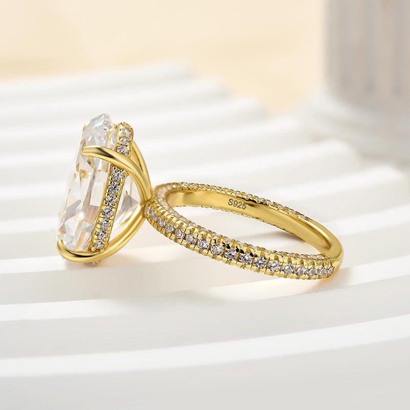 Stunning 8.0 Carat Oval Cut Simulated Diamond Ring – Sterling Silver