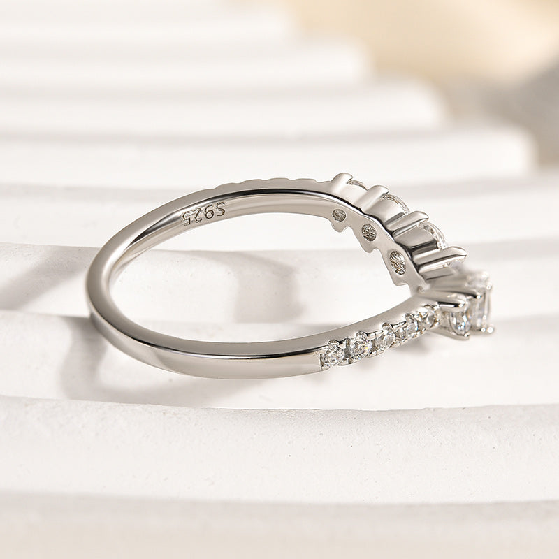 0.5Ct Dove-Inspired Sona Diamond V-Band, Rose/Yellow/White Gold Plated
