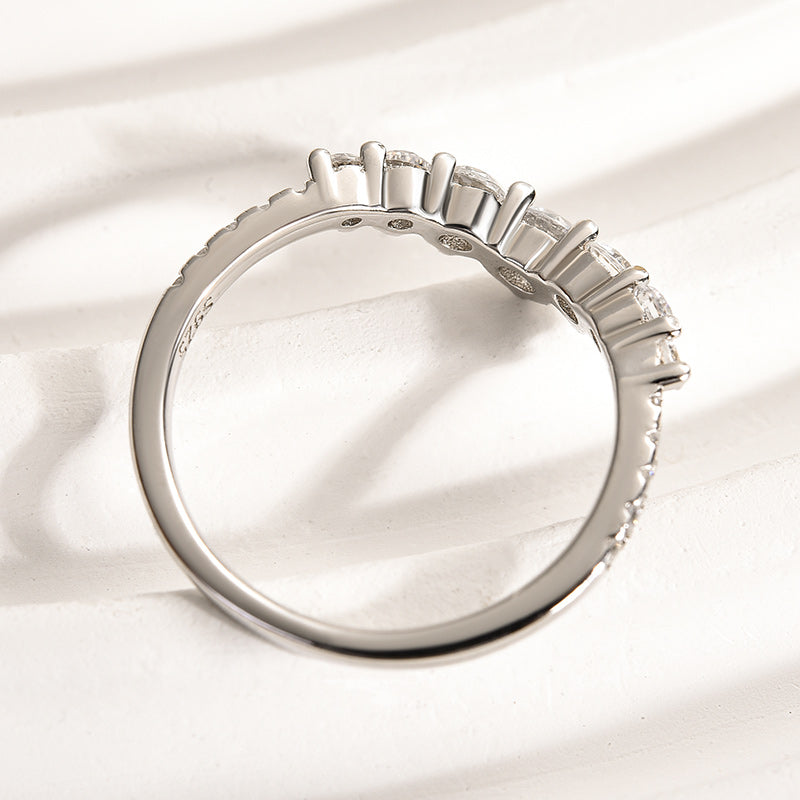0.5Ct Dove-Inspired Sona Diamond V-Band, Rose/Yellow/White Gold Plated