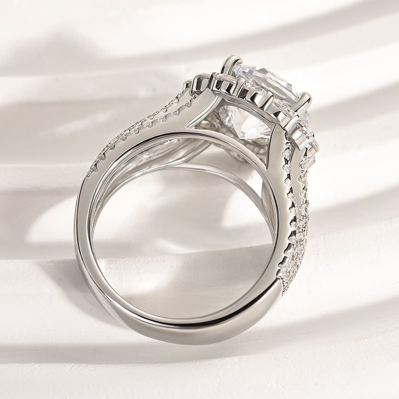 4.0ct Round Cut Diamond Solitaire Ring in White Gold