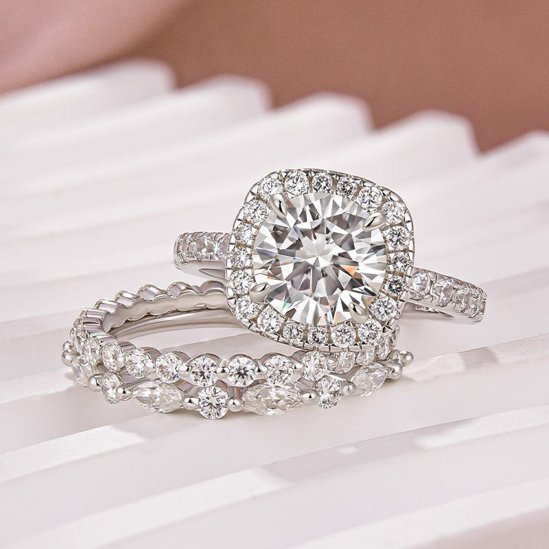 Elegant Moissanite Diamond Ring Set Timeless Romance 2 Carat Round Cut