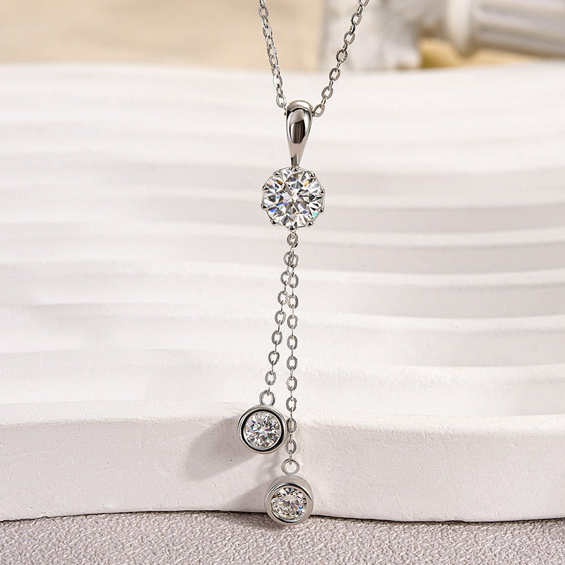 Elegant Round-Cut Moissanite Necklace – 925 Silver, 18K Gold Plated