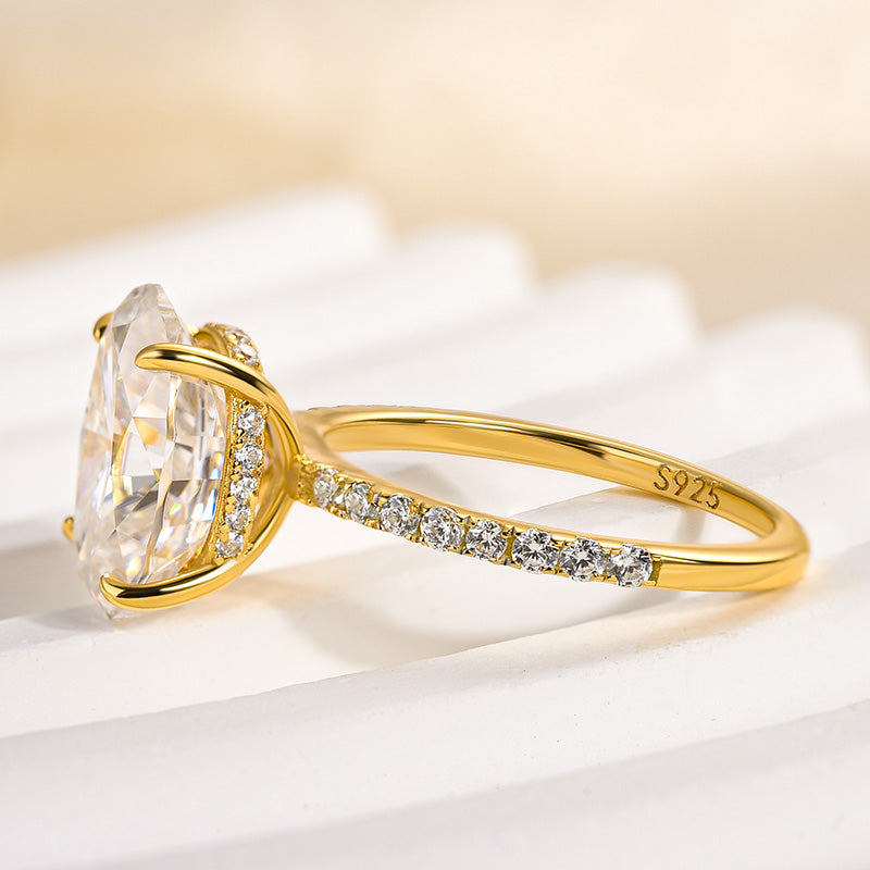 4.0Ct Oval Moissanite Engagement Ring