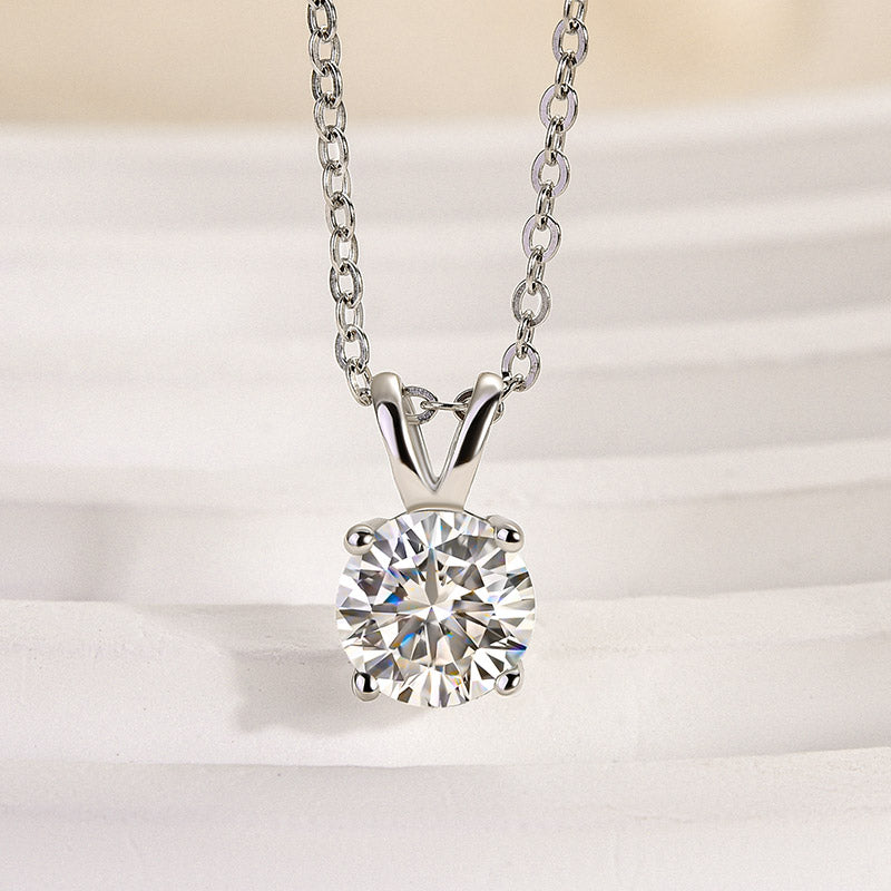 Classic Round-Cut Moissanite Necklace in White Gold