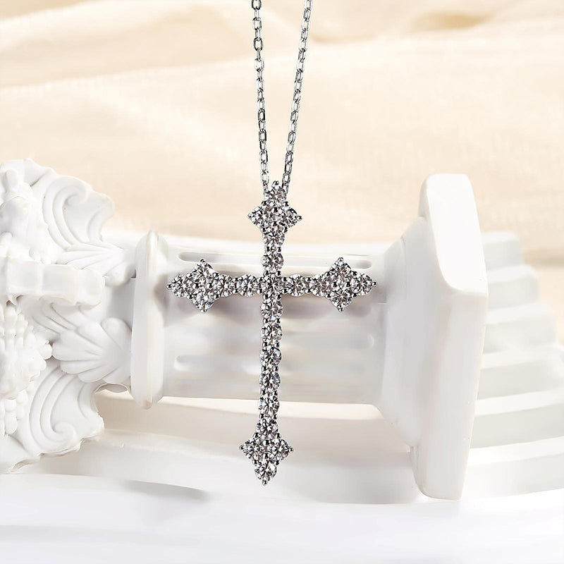 Timeless 925 Sterling Silver Necklace with Simulated Diamonds – 18K Gold Plated