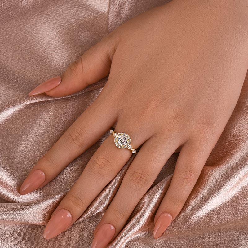 1.0CT Round Moissanite Halo Ring – Platinum Plated Silver
