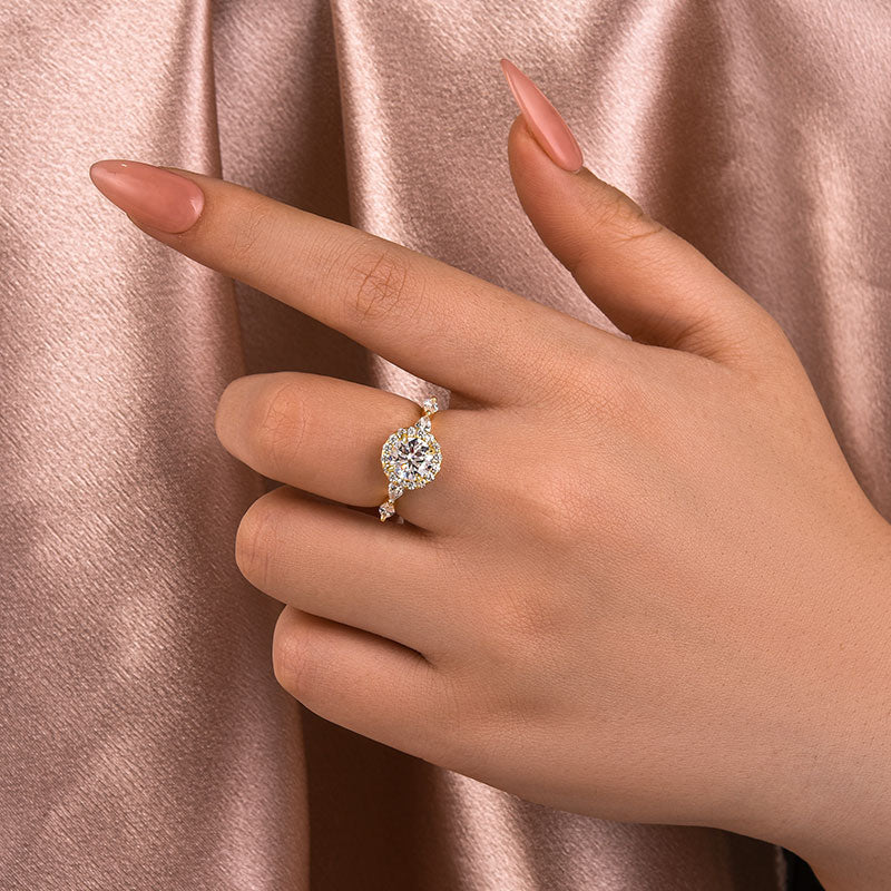 1.0CT Round Moissanite Halo Ring – Platinum Plated Silver