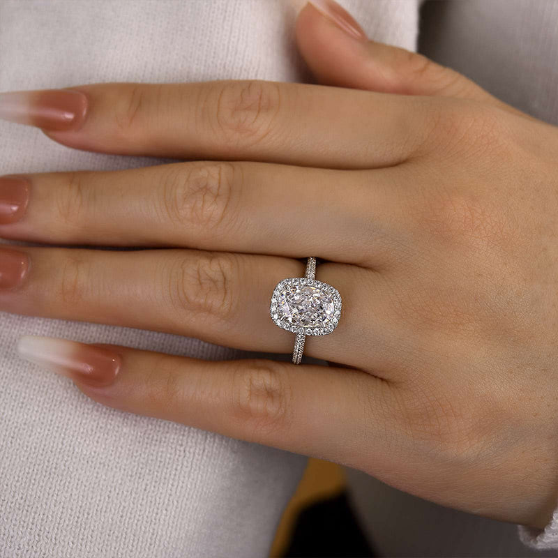 Timeless 2.25ct Oval Diamond Ring with Pavé Detailing
