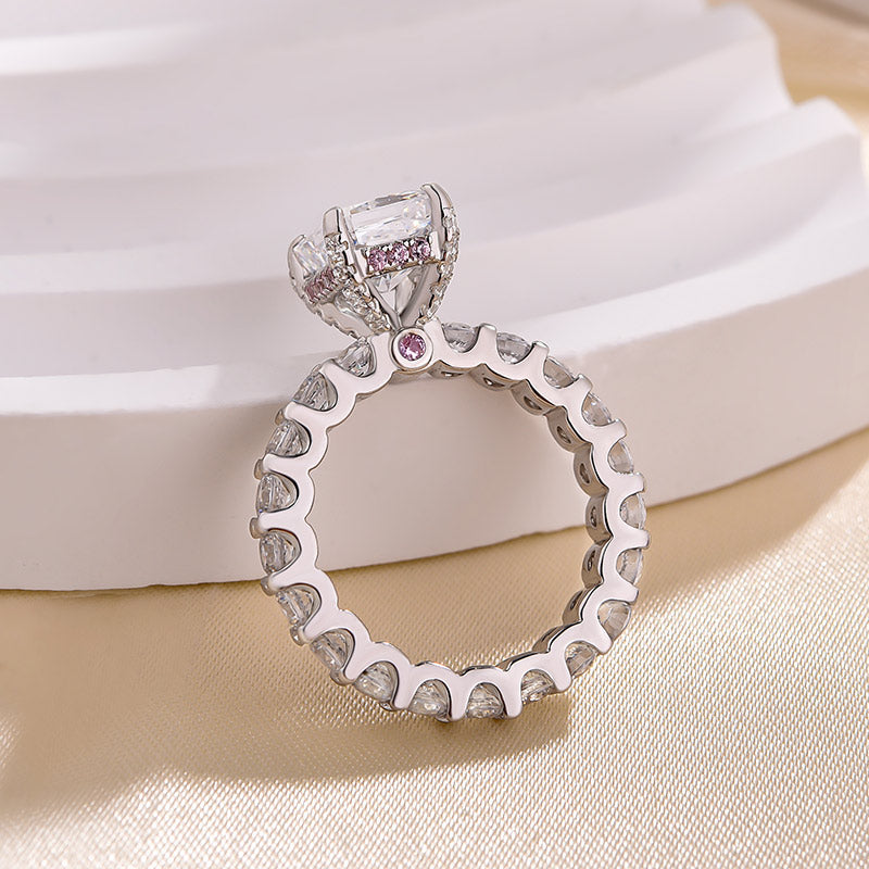 3.0Ct Radiant Cut Diamond Ring with Crushed Ice Halo