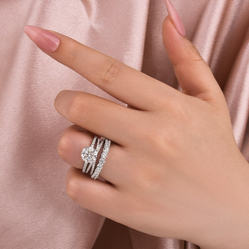 2Ct Round Moissanite Twist Band Ring 18K White Gold