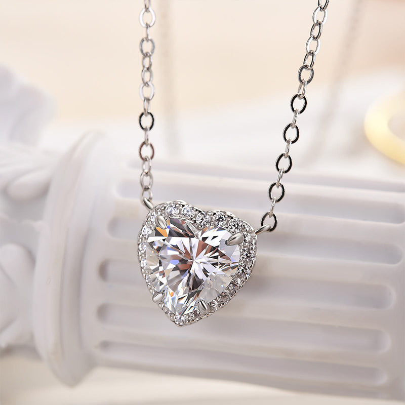 Romantic Heart Cut Simulated Diamond Necklace in White Gold