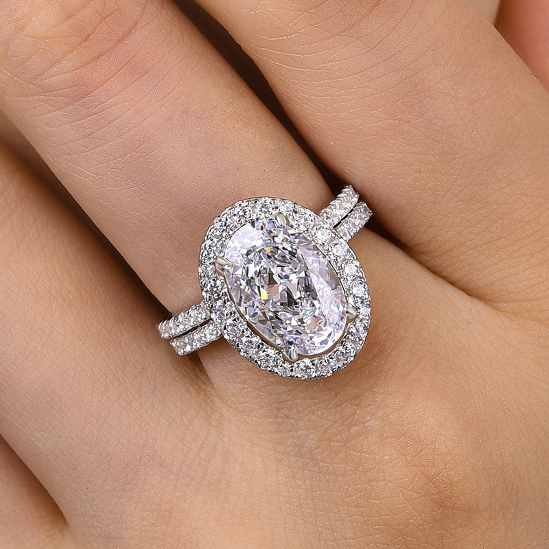 Timeless Love Oval Diamond Bridal Set