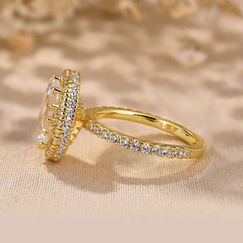2.5 Carat Oval Cut Diamond Halo Ring