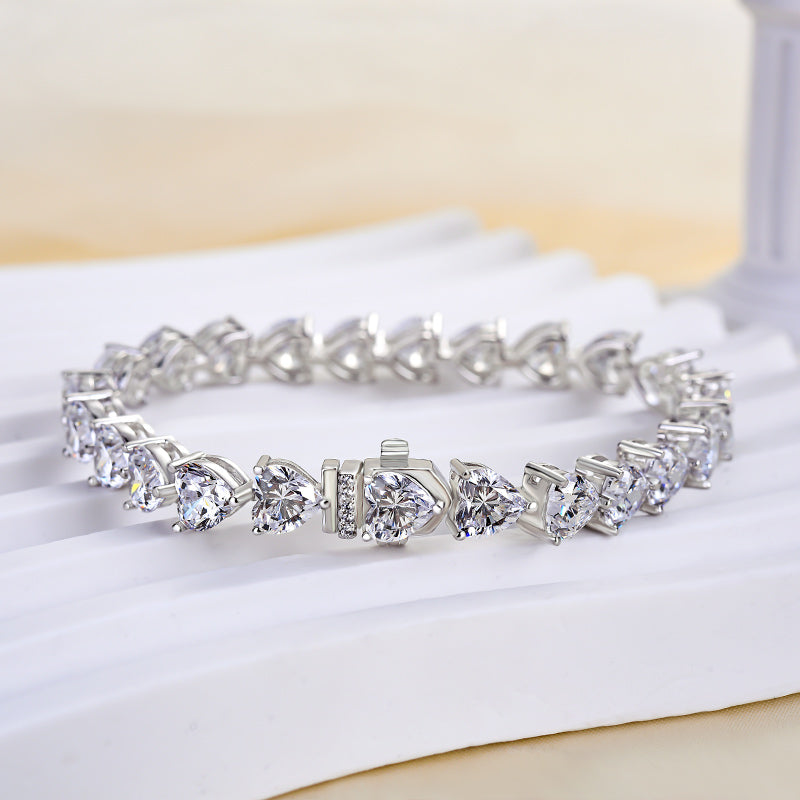 Romantic Heart-Cut Simulated Diamond Bracelet in White Gold