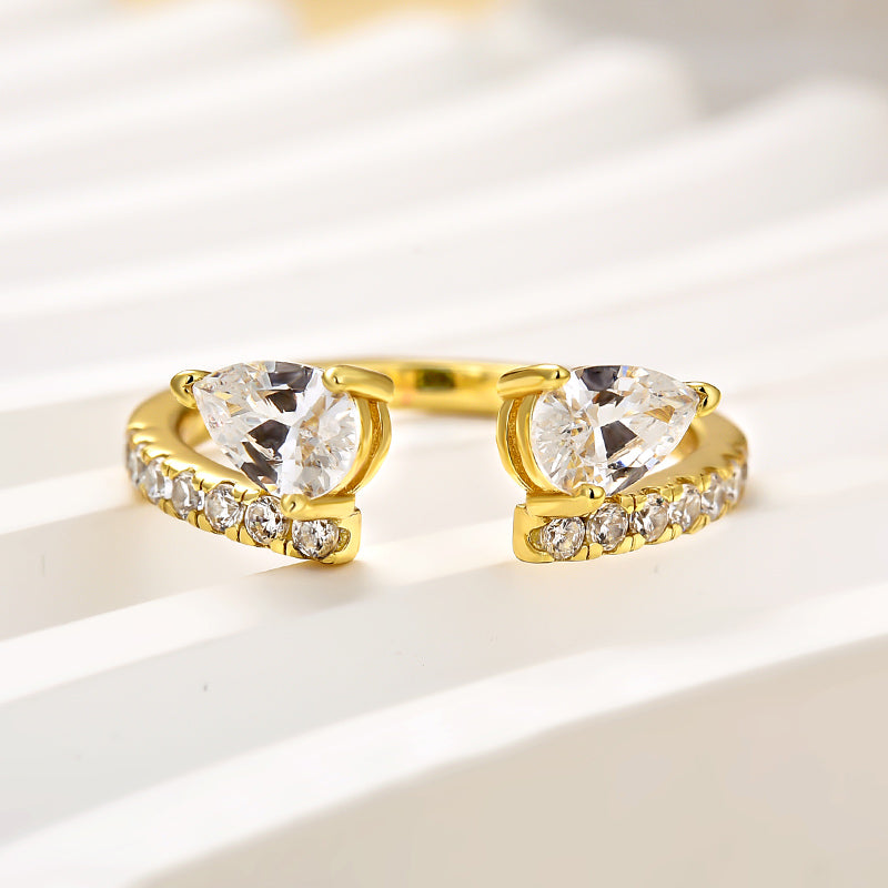 Pear & Round Cut Simulated Diamond Band – Sterling Silver