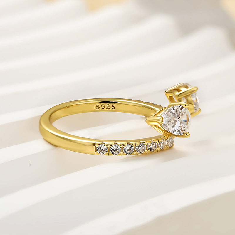 Pear & Round Cut Simulated Diamond Band – Sterling Silver
