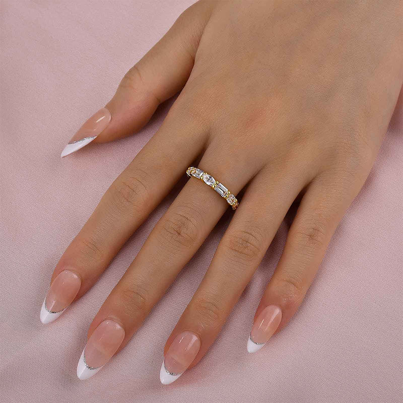 925 Silver Two-Tone Emerald & Oval Cut Diamond Wedding Band