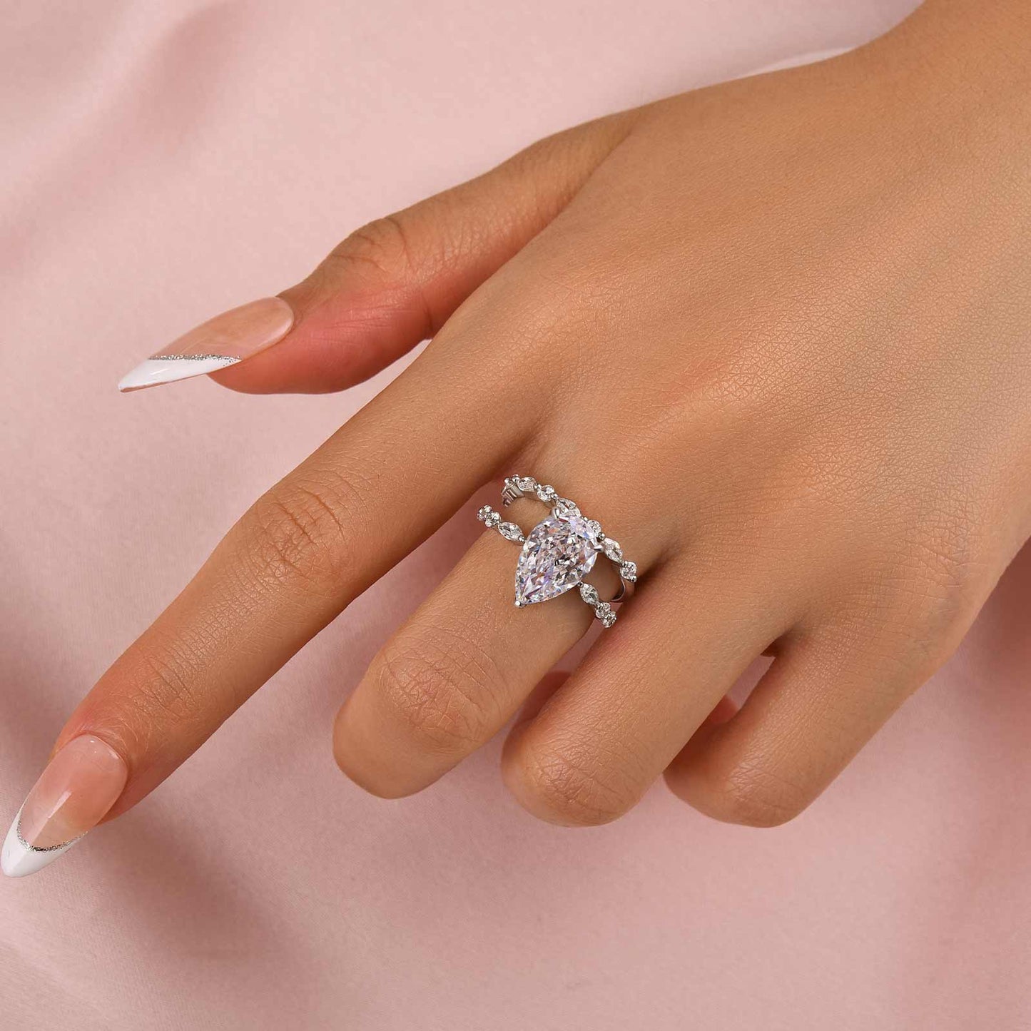 Elegant Pear Cut Ring Set for Women in Sterling Silver