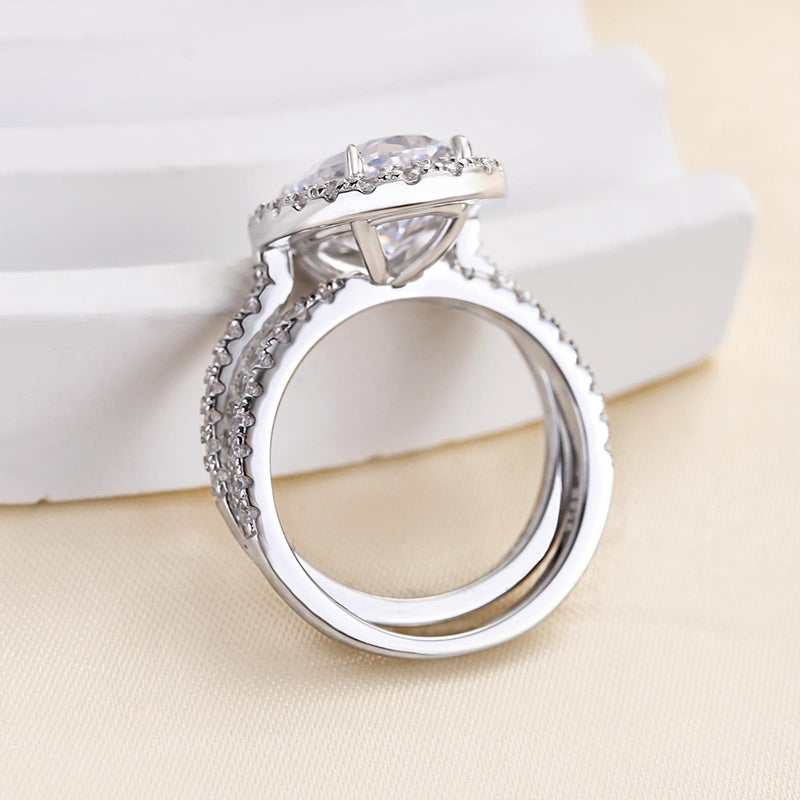 Timeless Love Oval Diamond Bridal Set