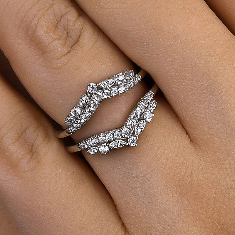 1.0 Carat Simulated Diamond Ring in 925 Sterling Silver