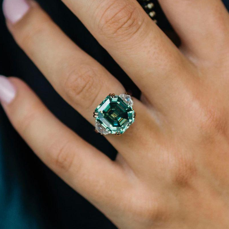 4.5Ct Asscher Cut Paraiba Tourmaline Two-Tone Ring
