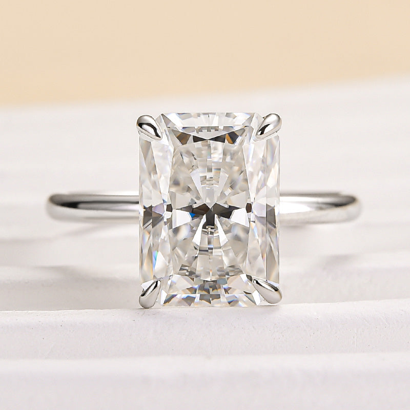 4.5Ct Radiant Cut Moissanite Ring - Dual-Tone