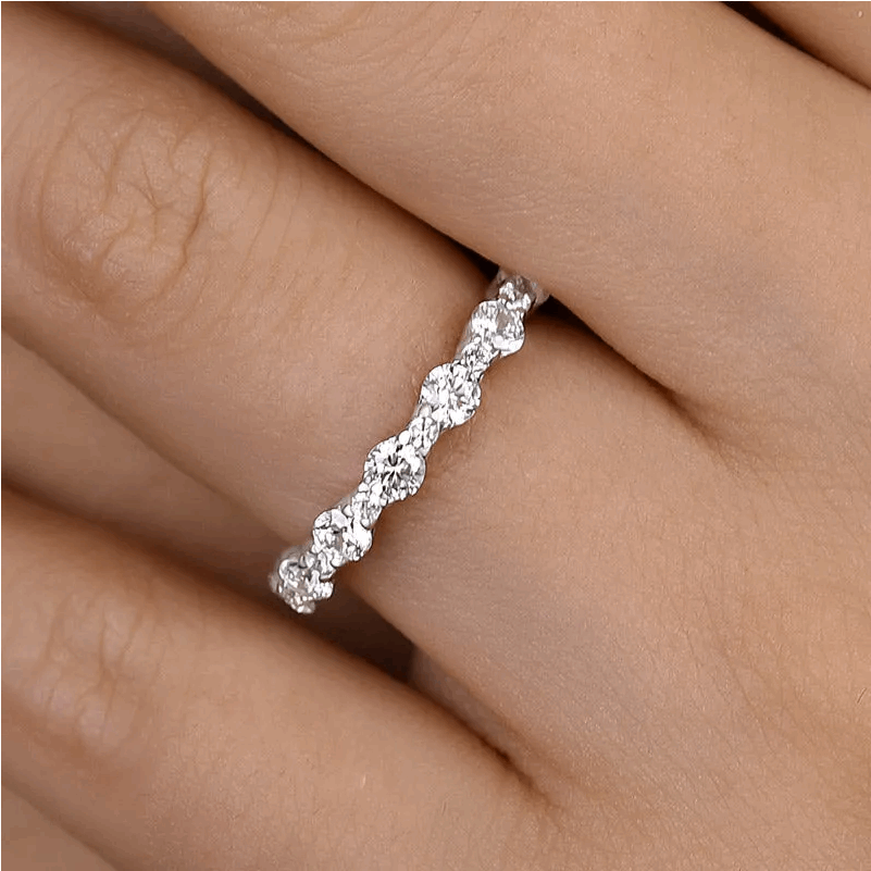 Exclusive Round Cut Women's Wedding Band In Sterling Silver