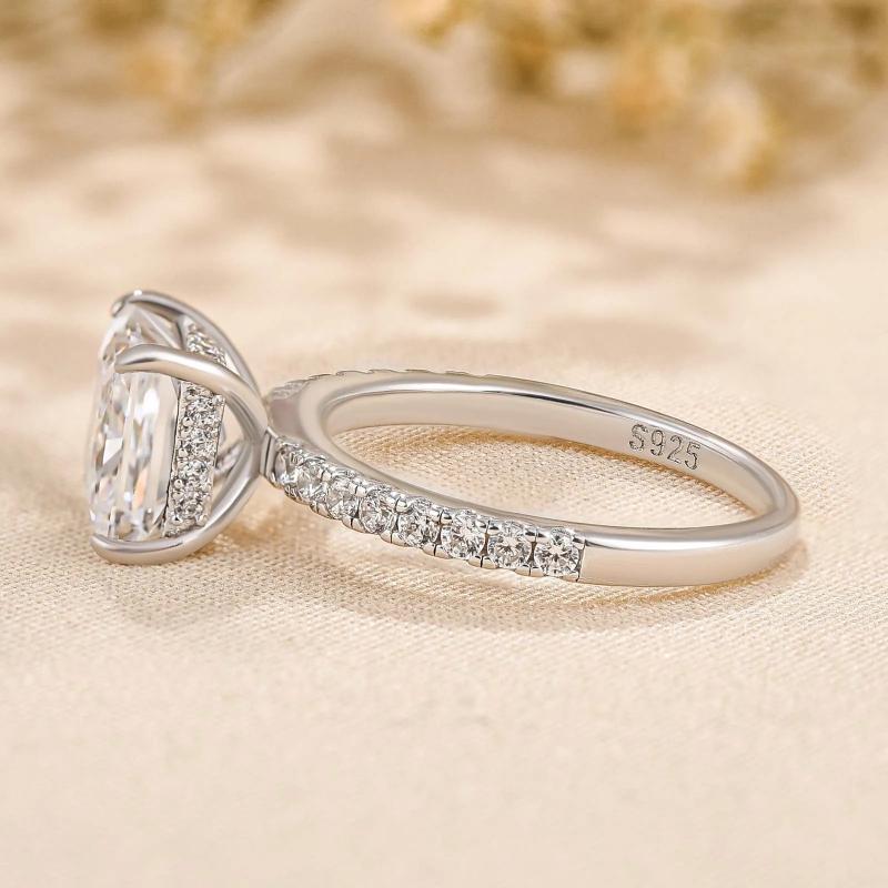 2 Carat Princess-Cut Simulated Diamond Ring in Sterling Silver